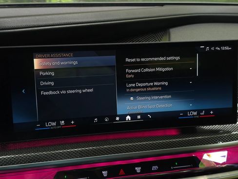 Used 2023 BMW i7 xDrive60 AWD/4WD image 53