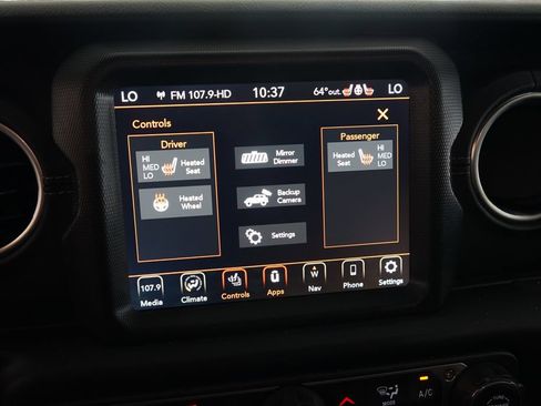 Used 2023 Jeep Wrangler Unlimited Sahara w/ Cold Weather Group AWD/4WD image 10