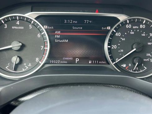 Used 2025 Nissan Pathfinder S FWD image 25