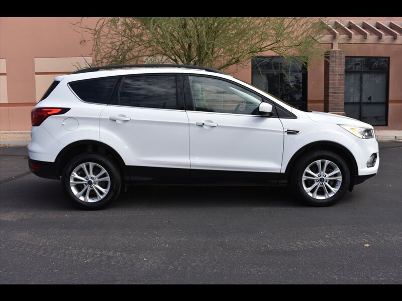 Used 2019 Ford Escape SEL FWD image 1