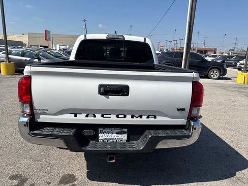 Used 2018 Toyota Tacoma SR5 RWD image 7