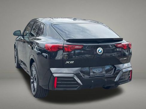 Used 2025 BMW X2 xDrive28i w/ M Sport Package AWD/4WD image 3