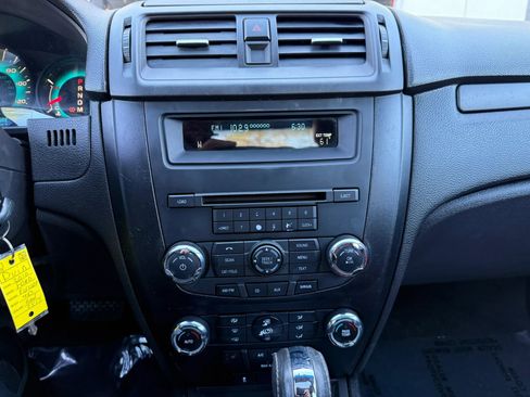 Used 2010 Ford Fusion Sport image 30