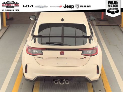 Used 2025 Honda Civic Type R image 12