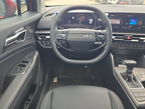New 2026 Kia Sportage SX FWD image 14