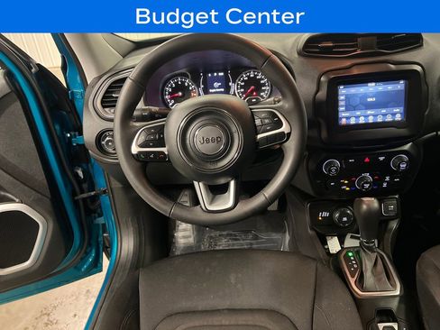 Used 2020 Jeep Renegade Latitude w/ Trailer Tow Group AWD/4WD image 17
