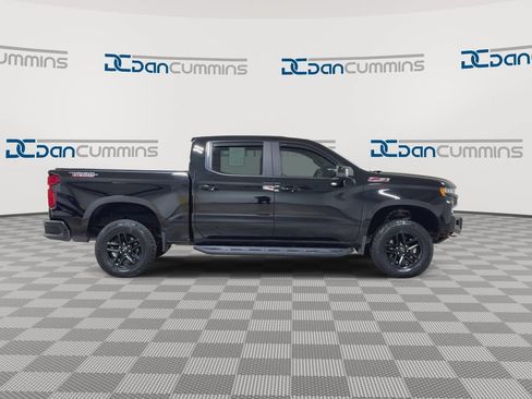 Used 2020 Chevrolet Silverado 1500 LT Trail Boss AWD/4WD image 9