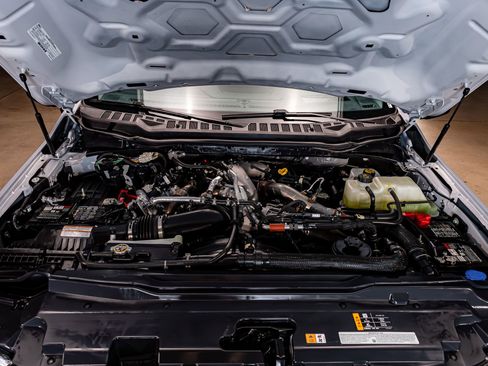 Used 2025 Ford F450 Lariat w/ Lariat Ultimate Package image 33