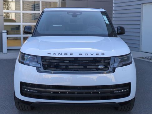 New 2026 Land Rover Range Rover Long Wheelbase SE image 2