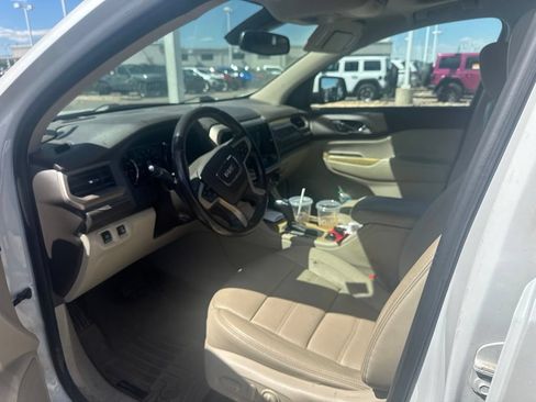 Used 2017 GMC Acadia Denali w/ Technology Package AWD/4WD image 2