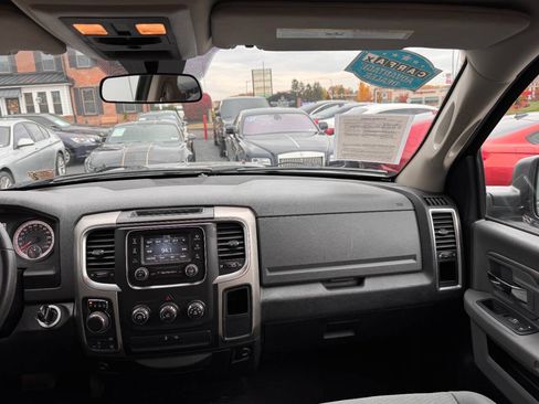 Used 2017 RAM 1500 Classic SLT image 17