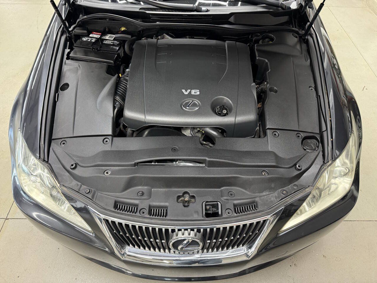 Used 2009 Lexus IS 250 AWD image 7