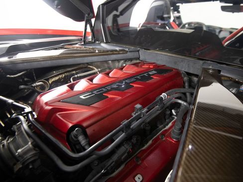 Used 2021 Chevrolet Corvette Stingray Preferred Cpe w/ Engine Appearance Package RWD image 52
