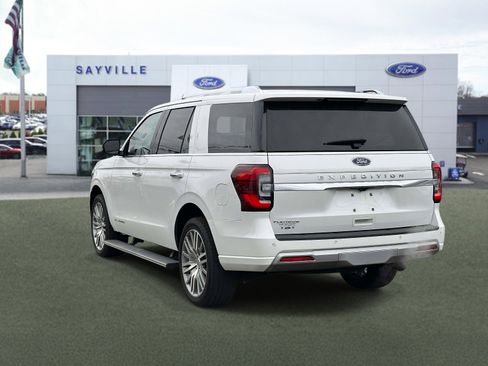 Used 2023 Ford Expedition Platinum AWD/4WD image 4