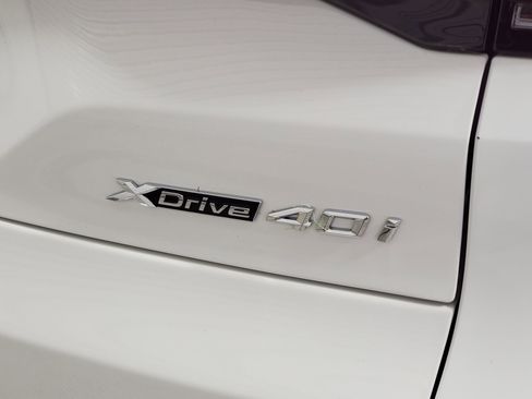 Used 2025 BMW X5 xDrive40i w/ Parking Assistance Package image 21