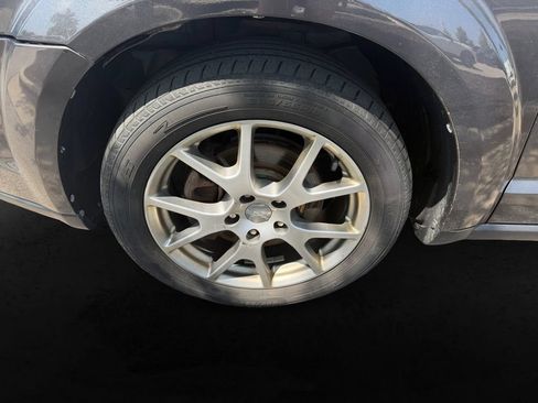 Used 2015 Dodge Journey R/T w/ Flexible Seating Group FWD image 12