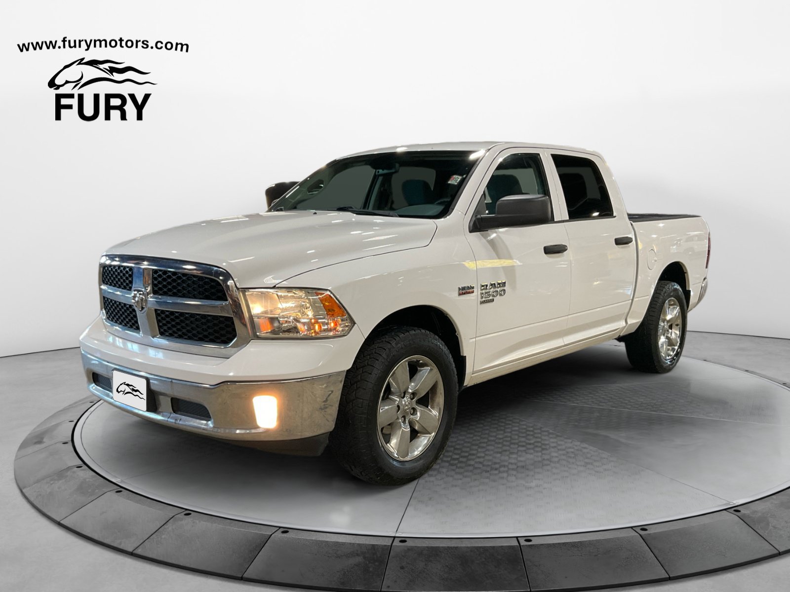 Used 2019 RAM 1500 ST w/ SXT Plus Group AWD/4WD image 8