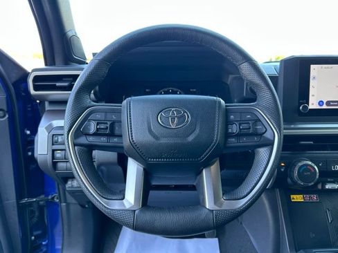 Certified 2024 Toyota Tacoma SR5 AWD/4WD image 61