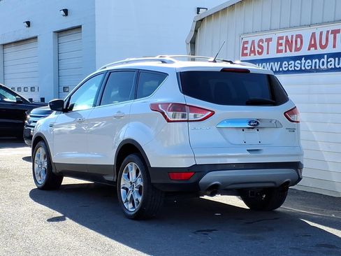 Used 2015 Ford Escape Titanium image 3