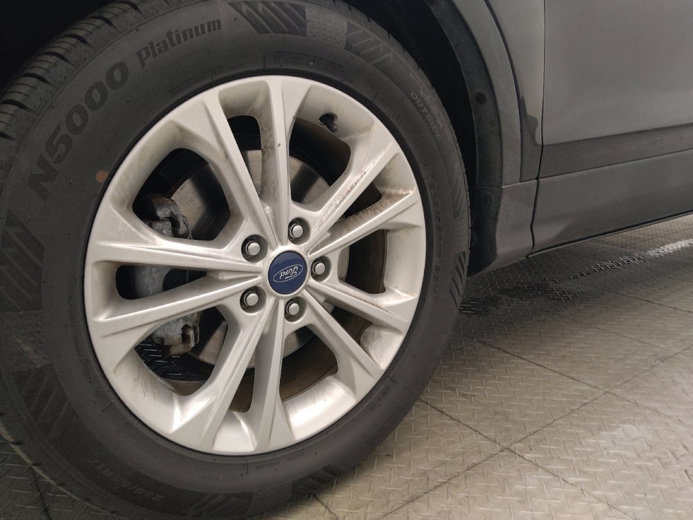 Used 2017 Ford Escape SE FWD image 31