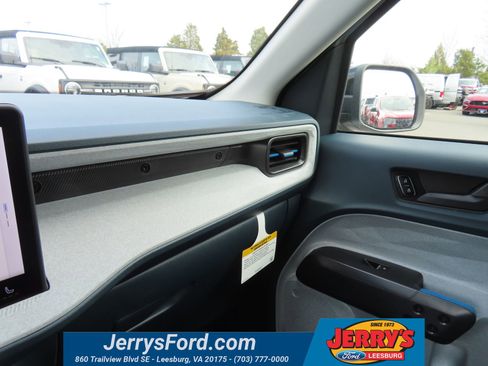 New 2026 Ford Maverick XLT w/ Equipment Group 301A image 11