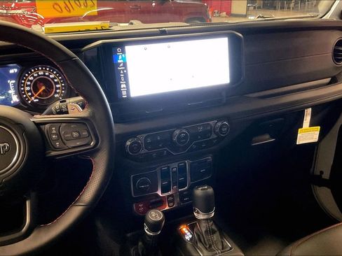 New 2026 Jeep Wrangler Unlimited Rubicon 392 image 7