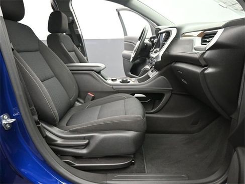 Used 2023 GMC Acadia SLE w/ Driver Convenience Package image 20