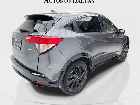 Used 2022 Honda HR-V Sport image 9