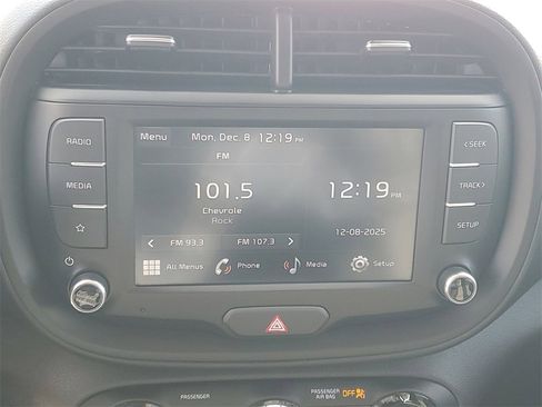 Used 2024 Kia Soul LX w/ Option Group 015 image 16