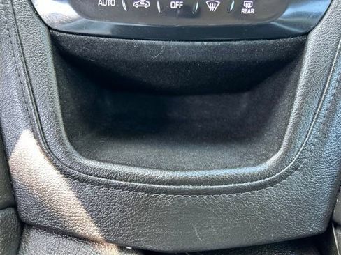 Used 2018 Cadillac XT5 Luxury w/ Driver Awareness Package FWD image 32