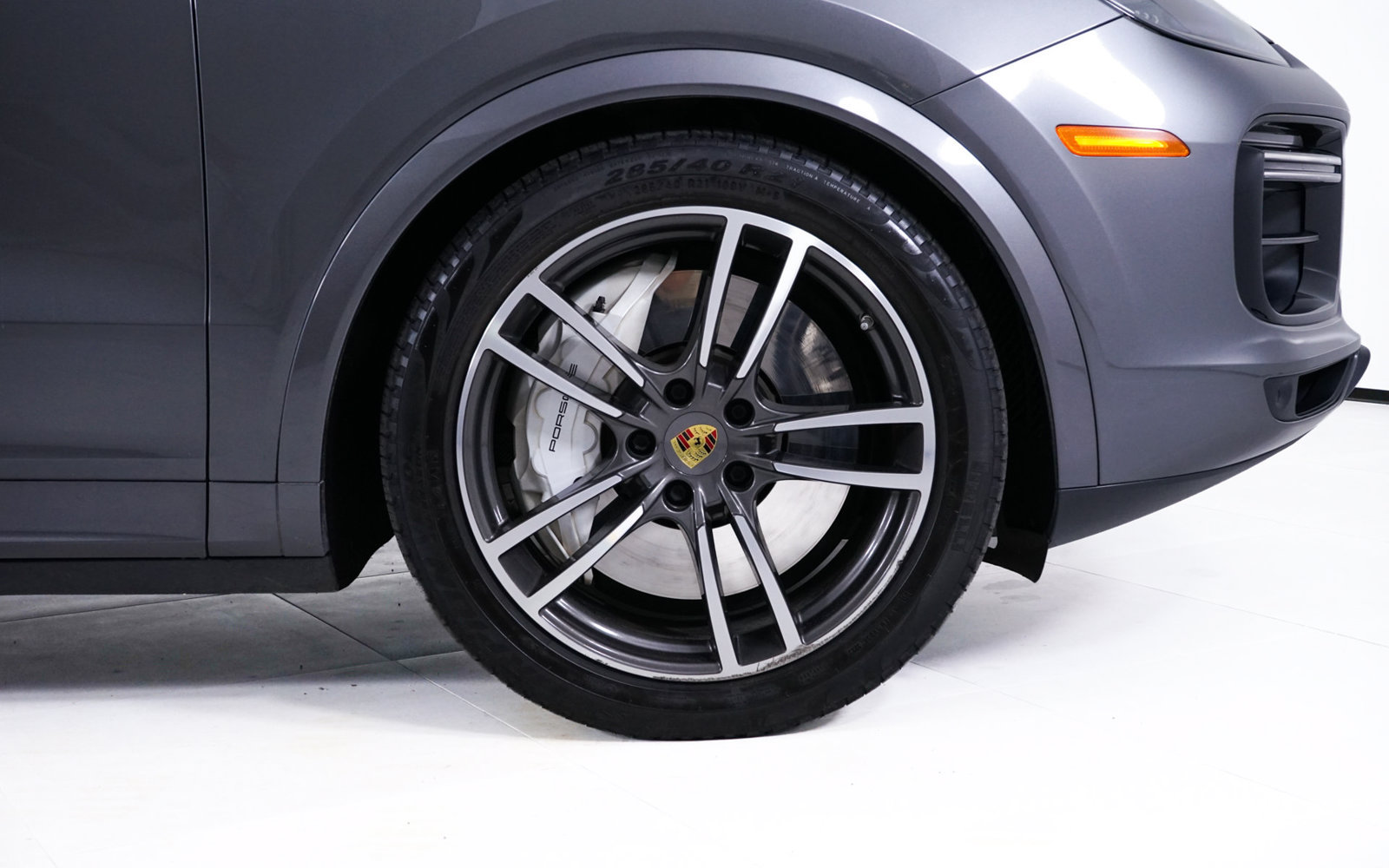 Used 2019 Porsche Cayenne Turbo AWD/4WD image 14