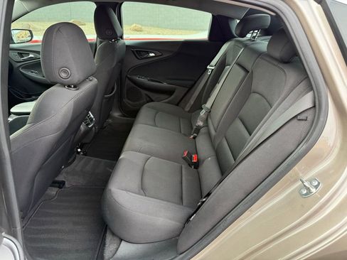 Used 2024 Chevrolet Malibu LT image 19