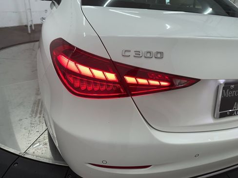 Used 2025 Mercedes-Benz C 300 Sedan image 28