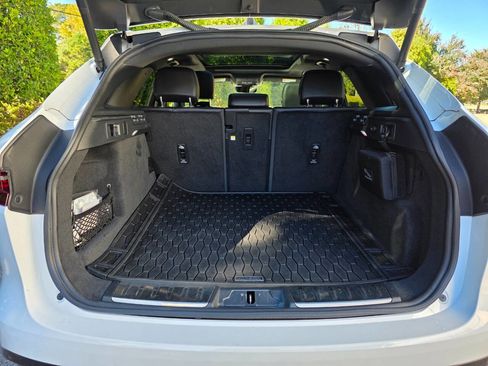 Used 2021 Jaguar F-PACE S image 46