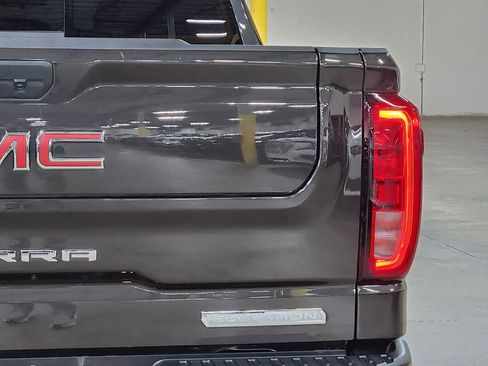 Used 2021 GMC Sierra 1500 Elevation w/ Preferred Package image 22