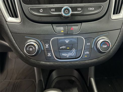 Used 2024 Chevrolet Malibu RS image 16