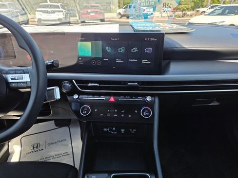 Used 2025 Hyundai Sonata SEL FWD image 22