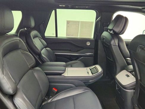 Used 2025 Lincoln Navigator Reserve w/ Jet Appearance Package AWD/4WD image 27