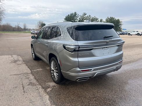 Used 2026 Buick Enclave Avenir w/ Super Cruise Package image 5