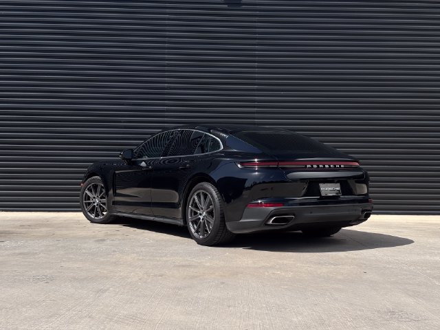 Certified 2025 Porsche Panamera RWD image 3