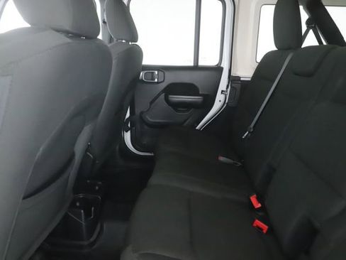 Used 2018 Jeep Wrangler Unlimited Sport S AWD/4WD image 25