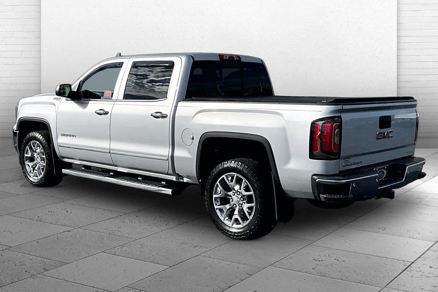 Used 2018 GMC Sierra 1500 SLT AWD/4WD image 11