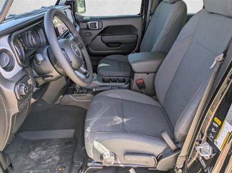 New 2026 Jeep Gladiator Sport AWD/4WD video 4