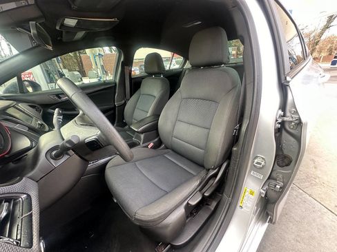 Used 2016 Chevrolet Cruze LT image 5