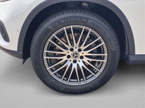New 2026 Mercedes-Benz GLC 300 image 9