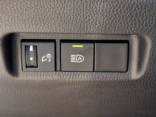 Used 2025 Toyota RAV4 LE FWD image 23