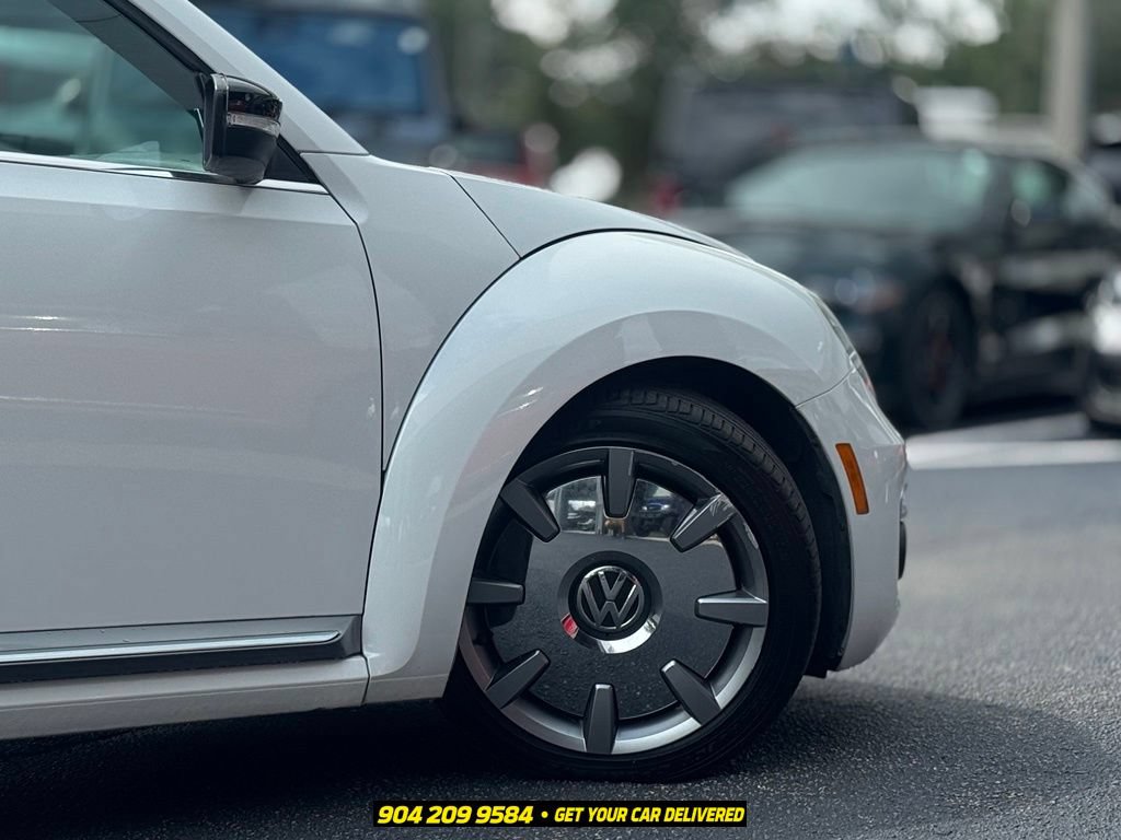 Used 2014 Volkswagen Beetle TDI FWD image 9