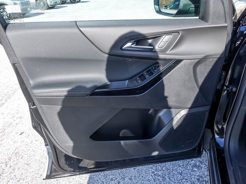 New 2026 Chevrolet Equinox LT w/ LPO, Floor Liner Package image 11