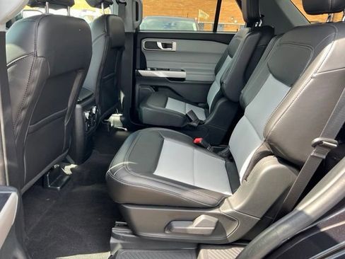 Used 2023 Ford Explorer XLT w/ Equipment Group 202A AWD/4WD image 20