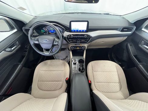 Used 2021 Ford Escape SE image 13